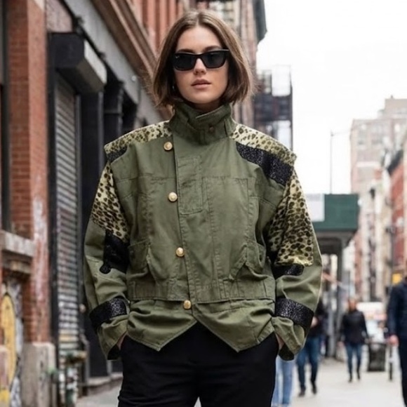 Vintage Jackets & Blazers - Vintage Olive and Black Military Jacket